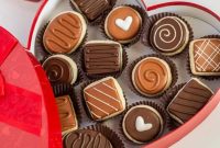 Valentine’s Sugar Cookies: DIY Chocolate Box Gift