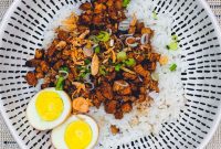 Taiwanese Lu Rou Fan Braised Pork Rice Bowl