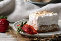 Strawberry Rhubarb Meringue Bars Recipe
