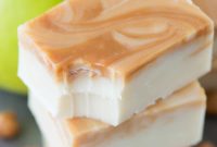 Homemade Caramel Apple Fudge Recipe