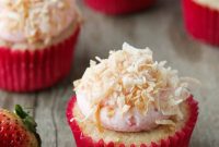 Strawberry Colada Cupcakes: Coconut-Pineapple Recipe