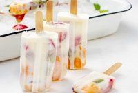 Low-Point Yogurt and Fruit Ice Pops | WW Points