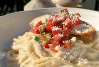 White Spaghetti with Grilled Chicken and Pico de Gallo