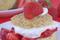 Homemade Strawberry Shortcake Recipe with Fresh Strawberries