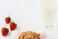Strawberry-Rhubarb Muffins with Golden Streusel