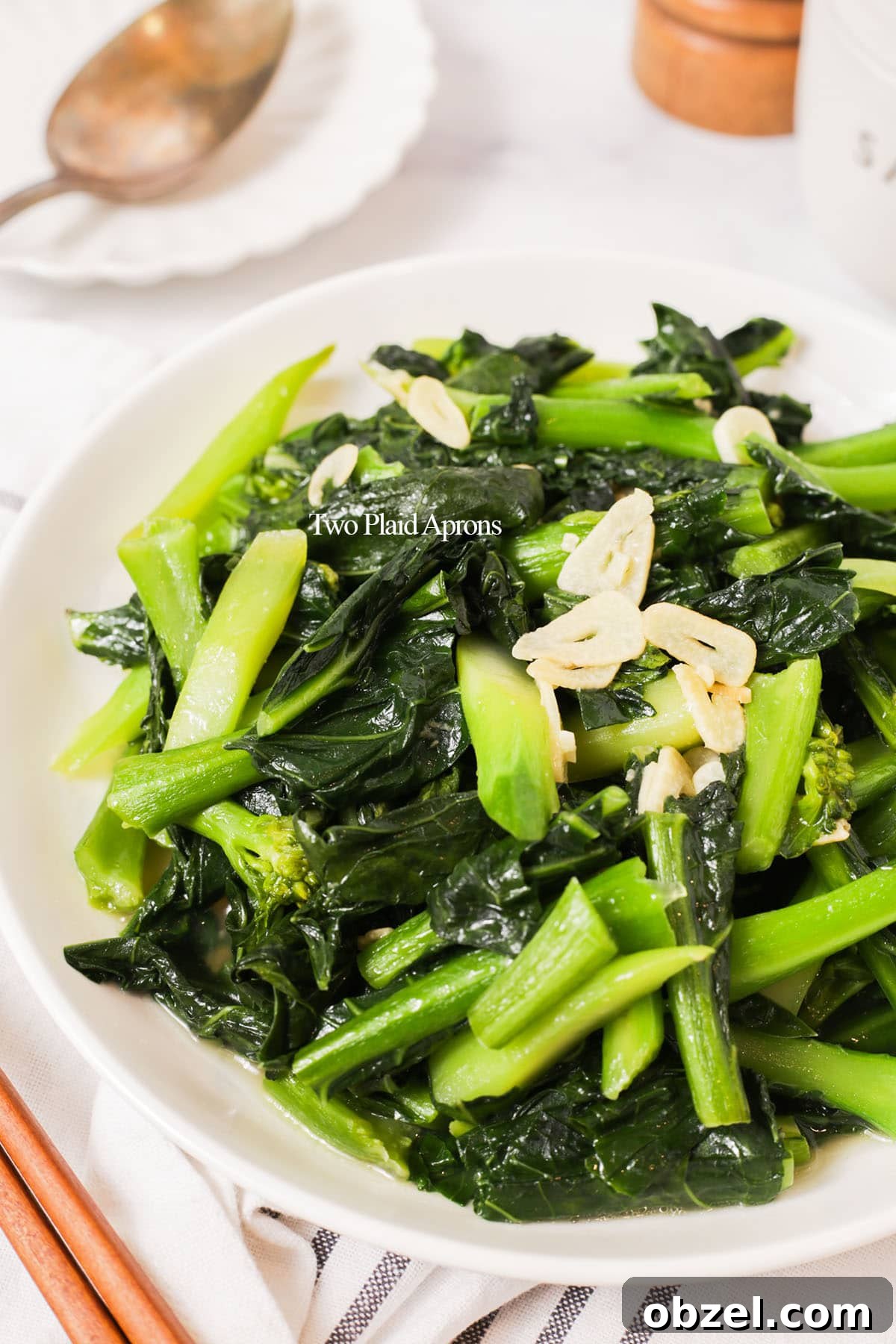 Chinese Broccoli Stir Fry with Garlic Sauce 2 img 11486 1