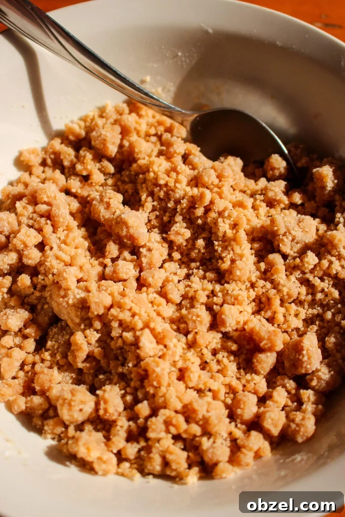 Banana Crumb Cake with Cinnamon Streusel Topping 5 Cinnamon streusel mixture