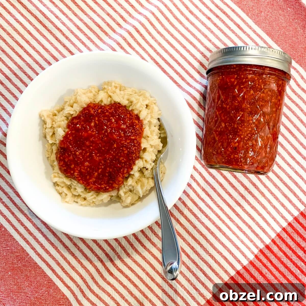 Oatmeal with chia jam