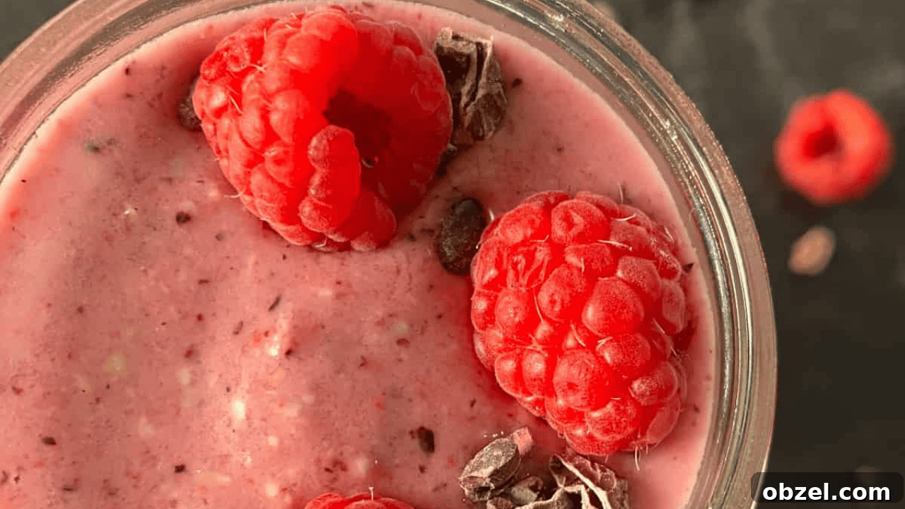 10 Creamy Smoothie Recipes to Recharge Your Day 4 Keto Berry Smoothie