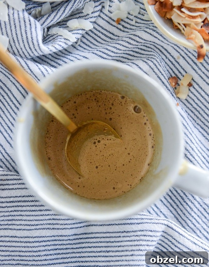 homemade coconut latte I howsweeteats.com