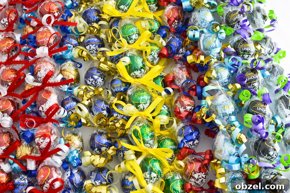 Muliticolors of Candy Kukui Nut Leis Muliticolors of Candy Kukui Nut Leis